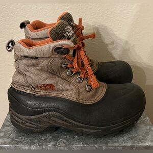 The North Face Chilkat Heat Seeker Waterproof Orange Tan  Hiking Boots, Size 2